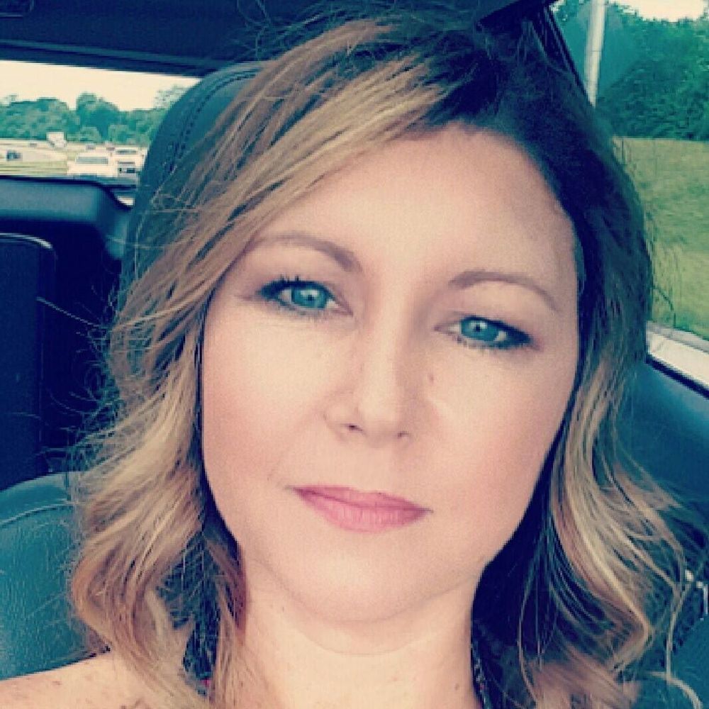 Meet your Posher, Michele